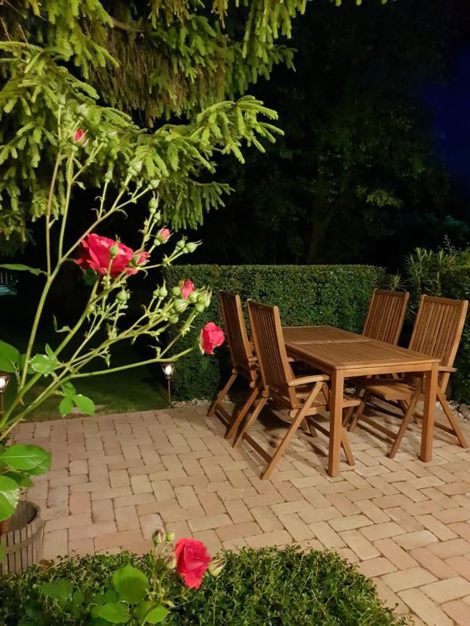 Fuered Deluxe Garden Apartment Balatonfüred Екстериор снимка