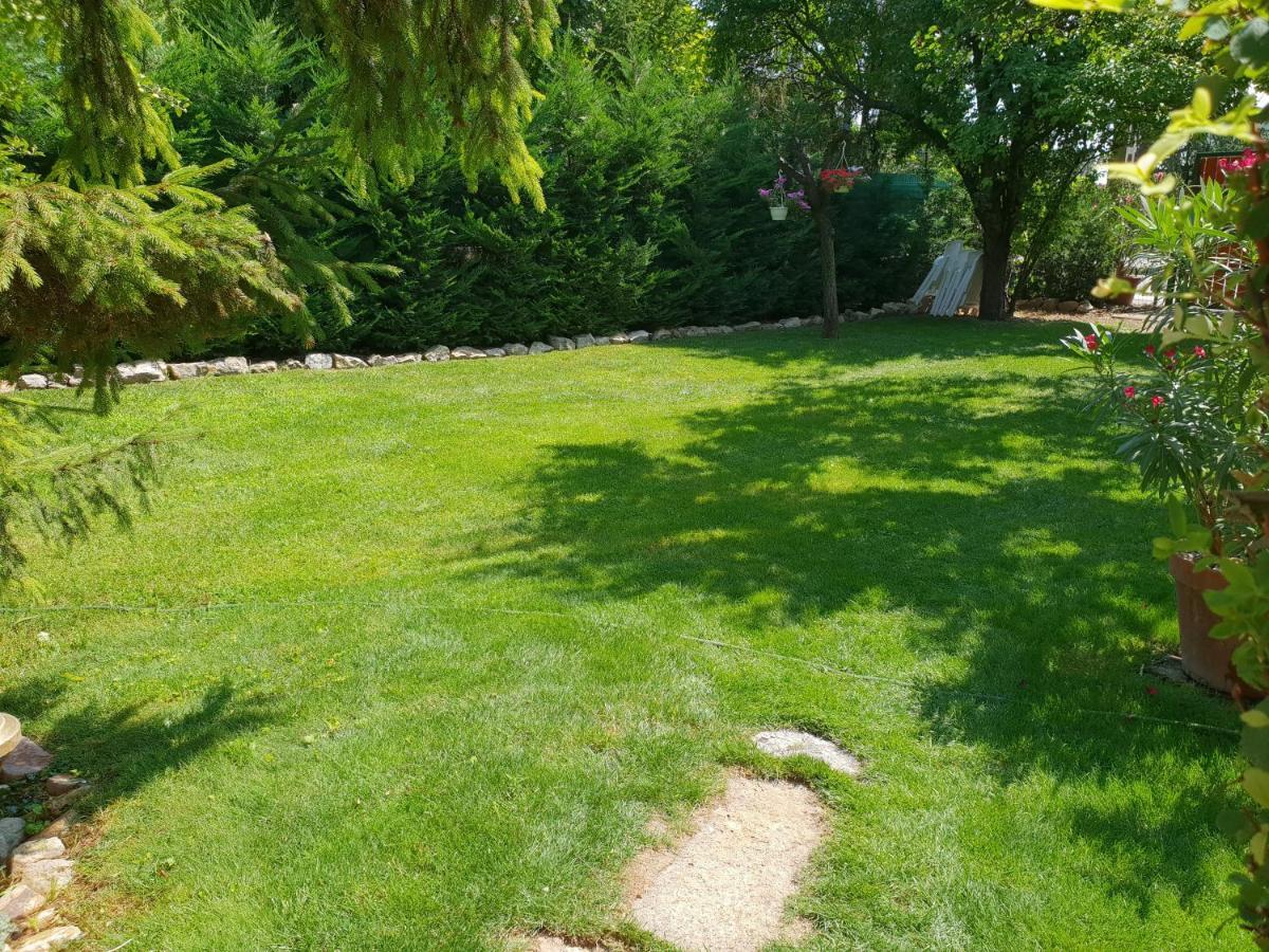 Fuered Deluxe Garden Apartment Balatonfüred Екстериор снимка