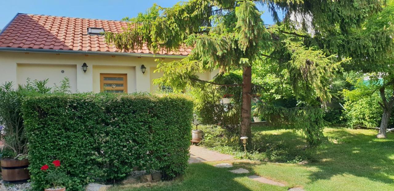 Fuered Deluxe Garden Apartment Balatonfüred Екстериор снимка
