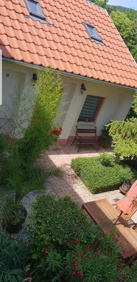 Fuered Deluxe Garden Apartment Balatonfüred Екстериор снимка